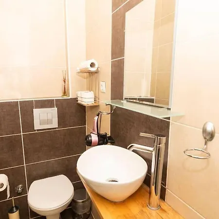 Tiny With Amazing View On Shared Terrace - 15 Steps To Galata Tower Apartman Isztambul